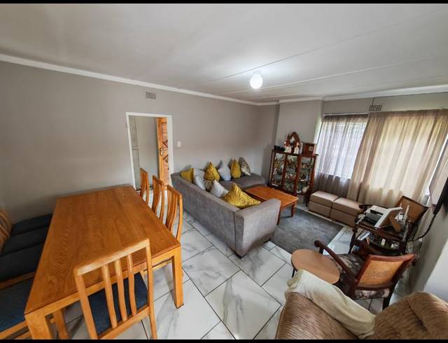 3 BEDROOM HOUSE FOR SALE IN VANDERBIJLPARK SW 5